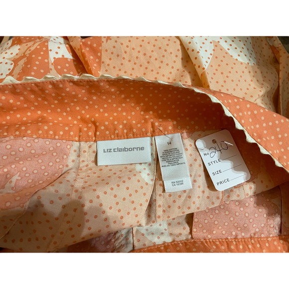 Liz Claiborne Peach and Cream Pleated skirt with flowers - Picture 2 of 3